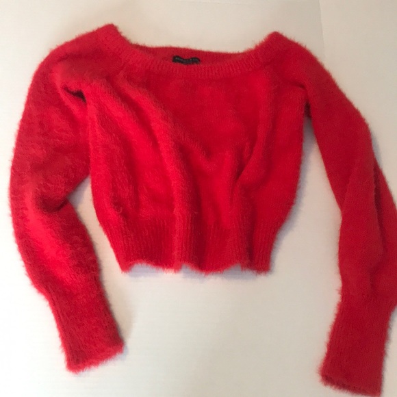 Kendall & Kylie Shorty Fuzzy sweater - Picture 1 of 4